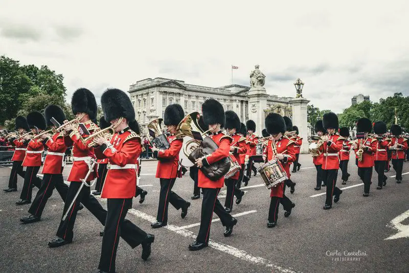 Troca da guarda no Palácio de Buckingham - banda