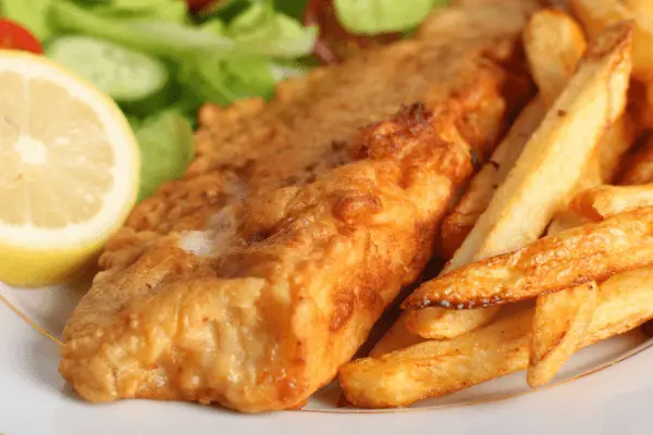 Pratos típicos da culinária inglesa - fish and chips